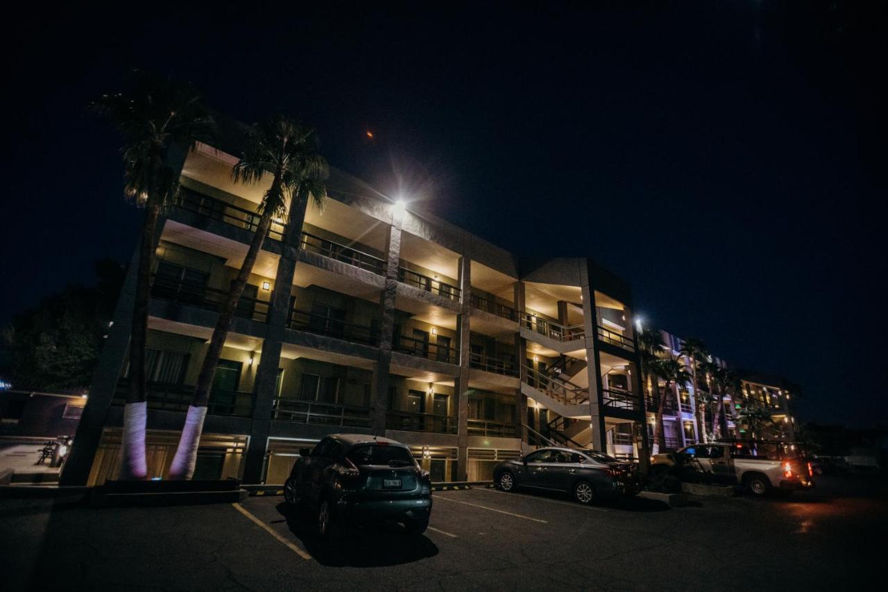 Hotel Calafia Mexicali Ngoại thất bức ảnh