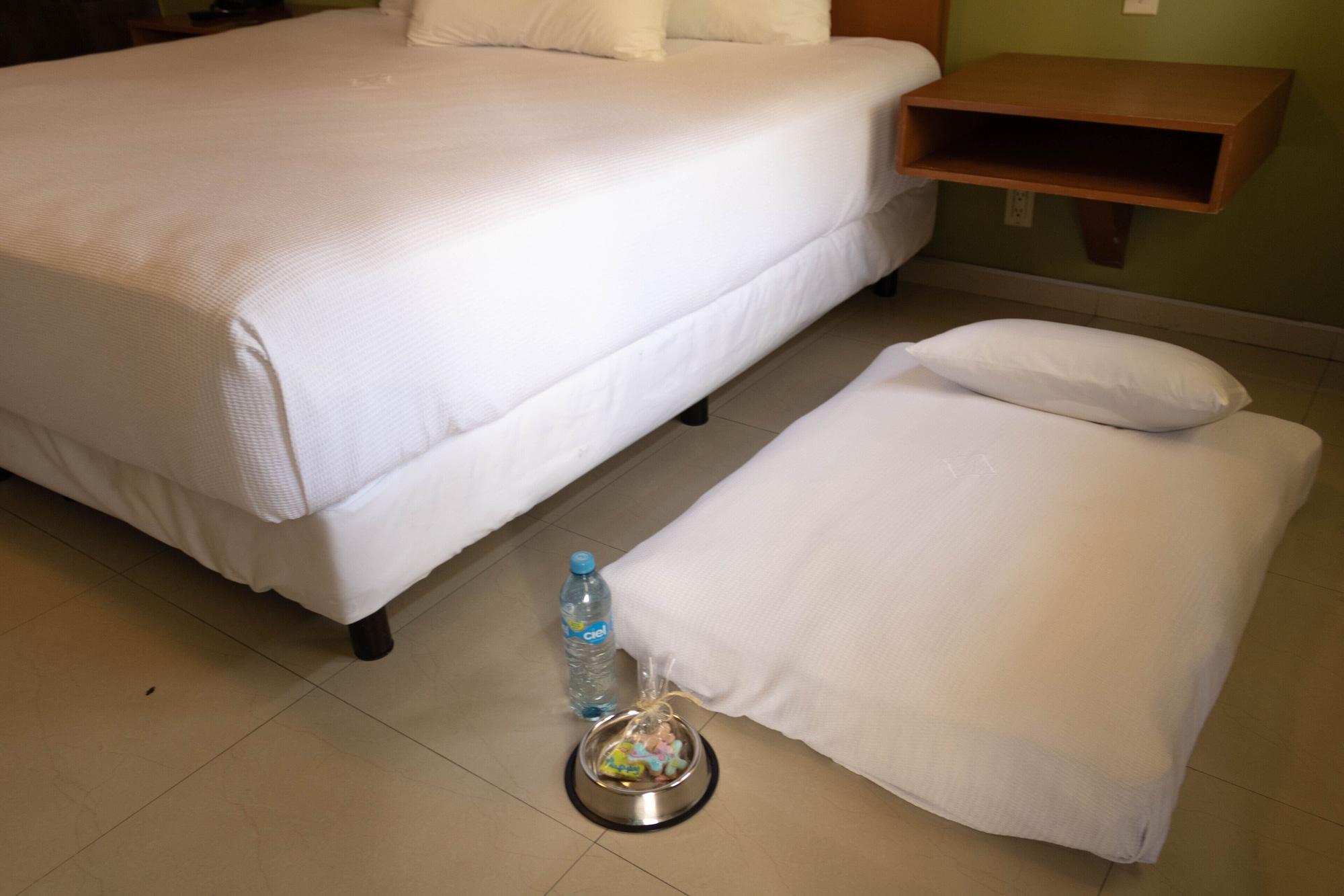 Hotel Calafia Mexicali Ngoại thất bức ảnh