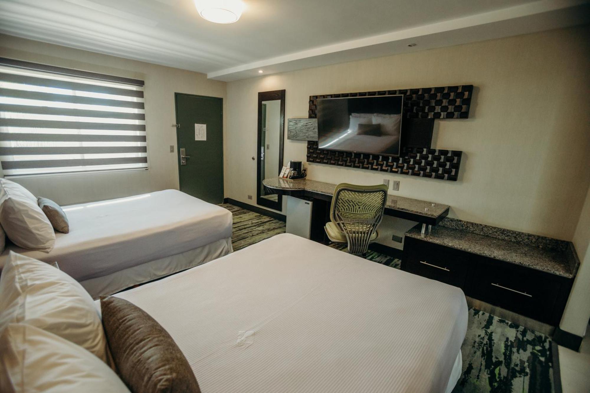 Hotel Calafia Mexicali Phòng bức ảnh